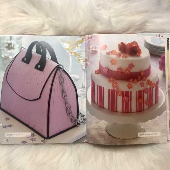 Step-By-Step Cake Decorating Book - Picture 3 of 4